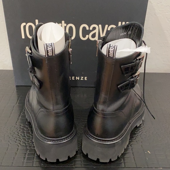 Roberto Cavalli boots - Picture 3 of 7